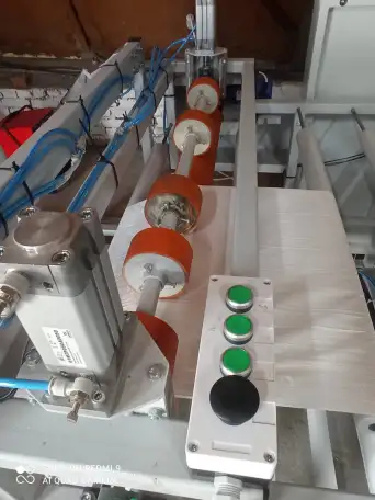 Автоматический станок для производства полипропиленовых мешков, фотография 3