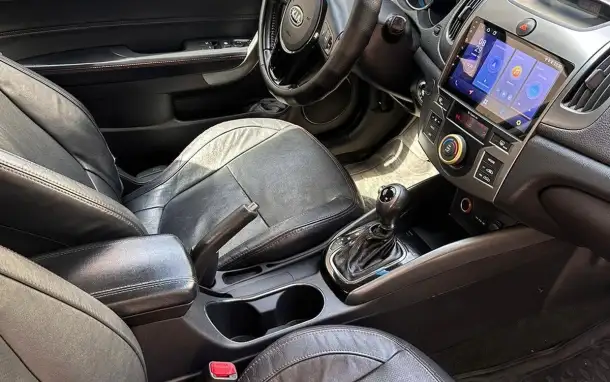 Kia Cerato 2012 г., фотография 5