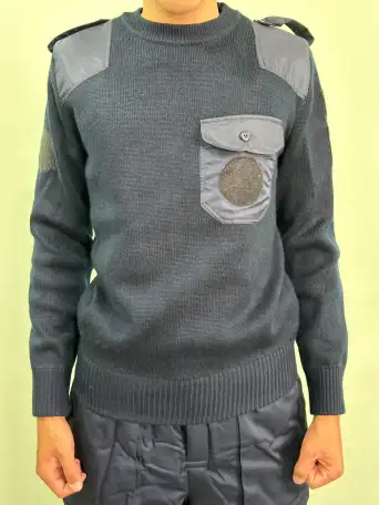 Свитер форменный, фотография 1