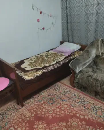 Возьму одну девушку на подселение, Мира 327, фотография 1