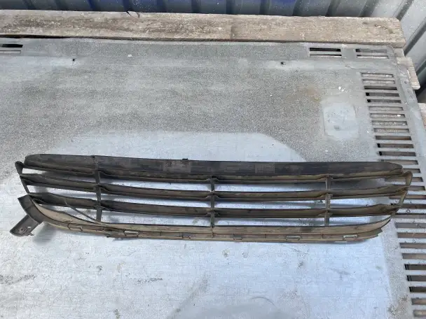 Решетка радиатора нижняя Solaris, фотография 10