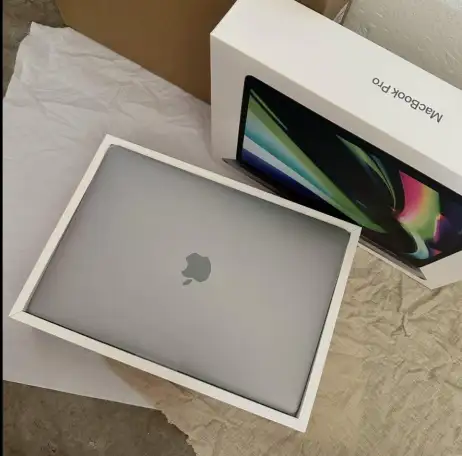 Apple 13-дюймовый Macbook Pro M1 Чип, фотография 1