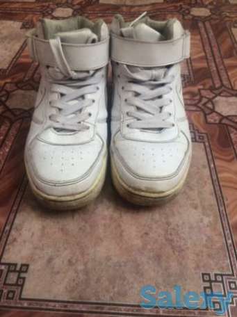 Спортивная обувь, фотография 1