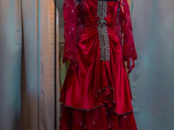 Love is... Вечерние платья на прокат , фотография 8