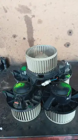 Nissan Pathfinder  R51 моторчик печки, фотография 1