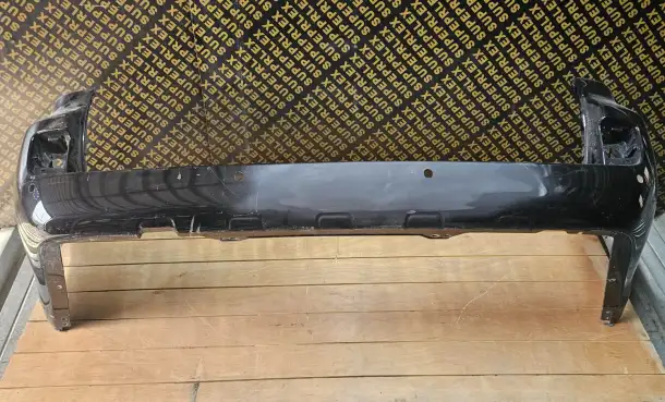 Задний бампер  на Lexus LX570, фотография 1