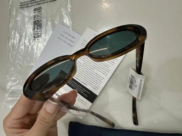 Стильные солнцезащитные очки, фотография 5