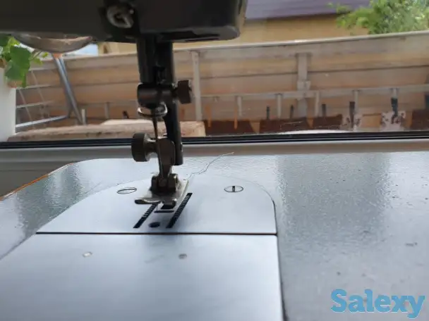 Швейная машинка 