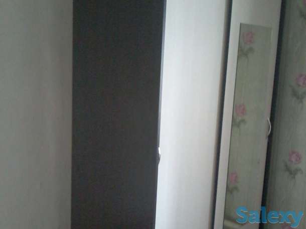 Кровать и шкаф, фотография 1