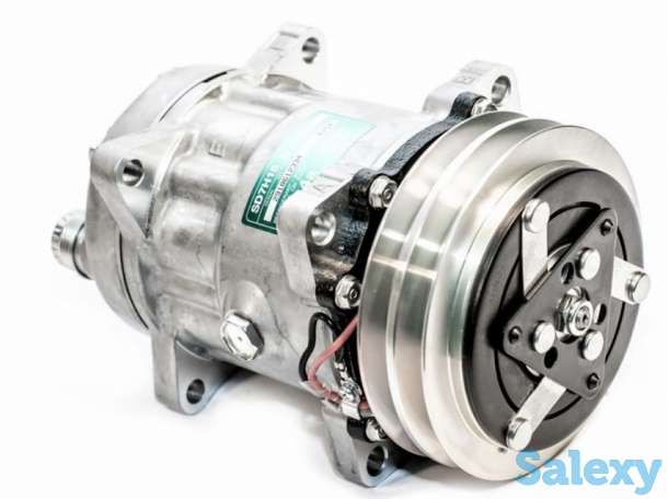 Компрессор кондиционера на экскаватор-погрузчик Hidromek 102B (с двигателем Perkins), фотография 1