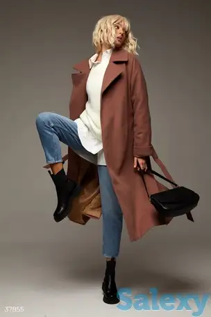 Теплое пальто базового бежевого цвета, фотография 1