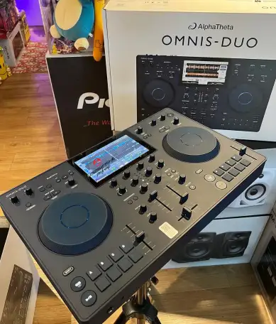 AlphaTheta XDJ-AZ, AlphaTheta OMNIS-DUO , Pioneer DJ OPUS-QUAD, Pioneer DJ XDJ-RX3, Pioneer XDJ-XZ, Pioneer DDJ-FLX10, фотография 3