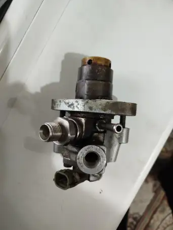 ТНВД на тойота авенсис 2001 гв, фотография 3