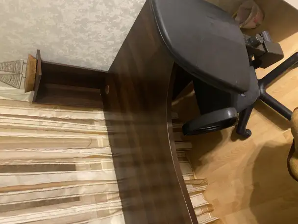 Продам письменный стол с креслом в идеальном состоянии, фотография 2