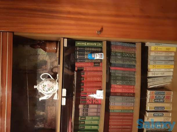 Шкаф  для посуды, фотография 1