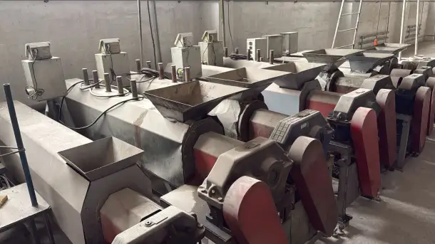 Продам станки для пройзводстава пластиковых люков, фотография 7