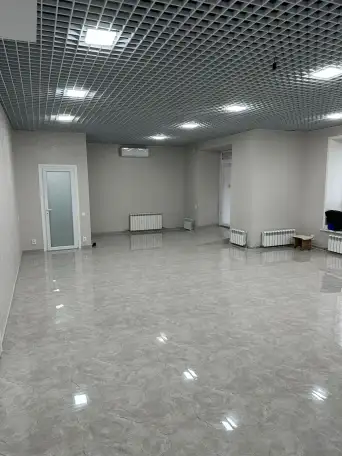 Коммерческое помещение ул.Акана Сери 194, фотография 3