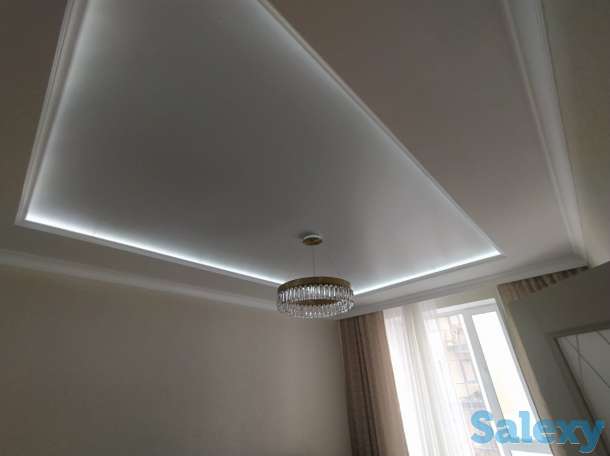 Ремонт натяжных потолков, установка, слив воды, фотография 1