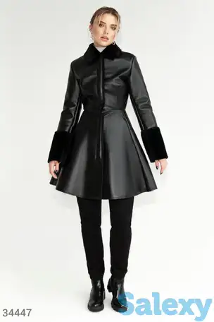 Расклешенная кожаная дубленка, фотография 1