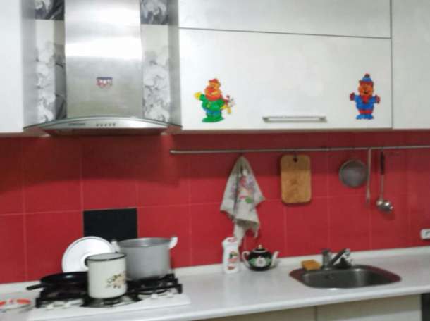 3-комнатная квартира, мкр №1, микрорайон 1 7 — Саина, фотография 2