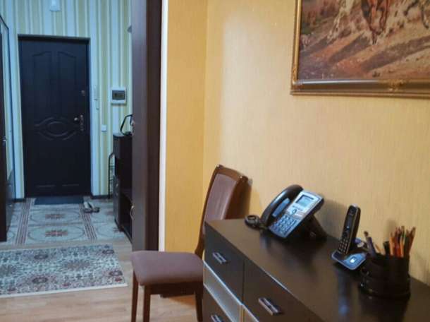 Посуточно сдам 3-х ком.квартиру , Момышулы 14, фотография 2