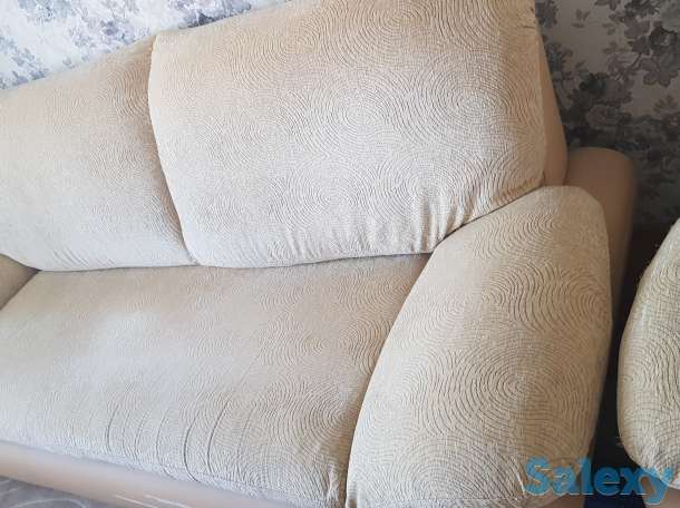 Диван и кресло, фотография 1