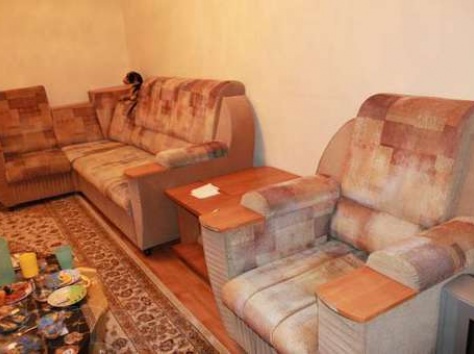 Срочно продам диван в комплекте, фотография 2