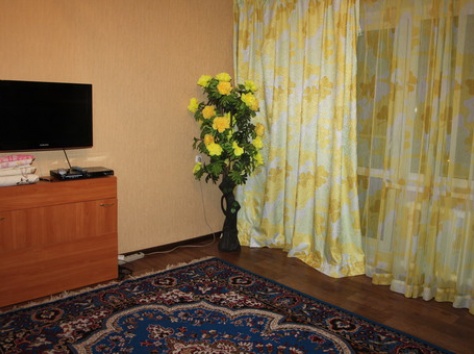 сдаю квартиру посуточно, Степной 3, фотография 2