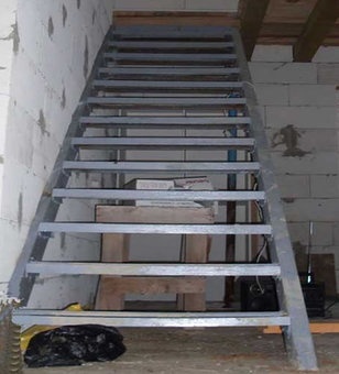 Изготовление навесов, ангаров, автоматических ворот, заборов с фундаментом и сплиторными блоками, фотография 10