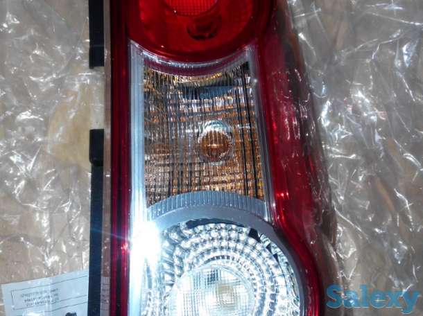 Задний фонарь на Ларгус, правый и левый, фотография 3