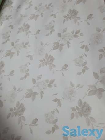 Скатерть клеенка производство Италия белая с серебром Розы, фотография 2