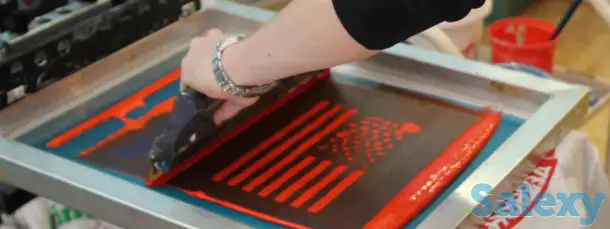 Станок печатный для рисунков на одежде, логотипов, шелкография, фотография 4