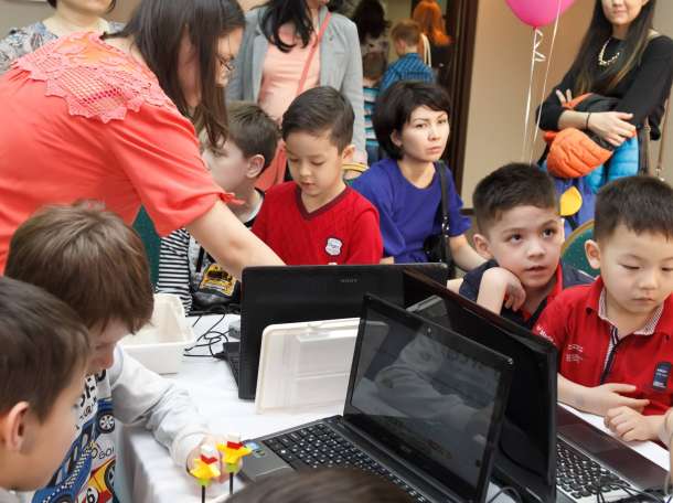 Кружок робототехники в учебном центре 