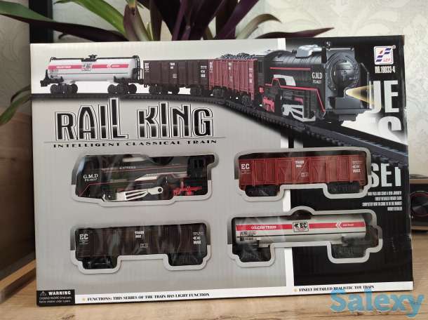 Железная дорога. Поезд + 3 вагона (на батарейках), фотография 4