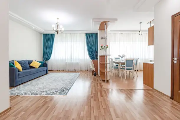 Апартаменты рядом с Байтереком, Достык 5/1, фотография 4