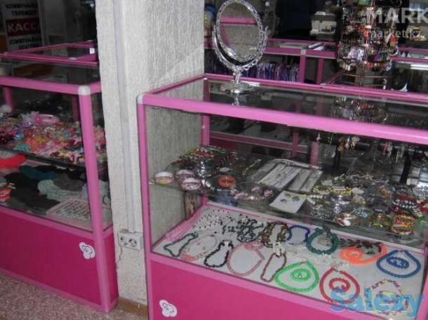 Витрины, торговое оборудование, фотография 3