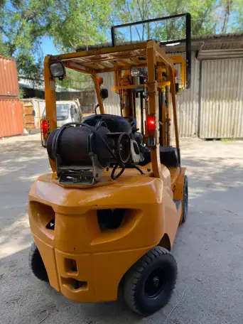 Вилочный погрузчик Komatsu FG20T-16 из Японии, фотография 5