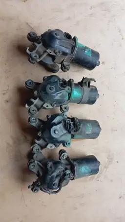 Nissan Pathfinder  R50  моторчик дворника, фотография 1