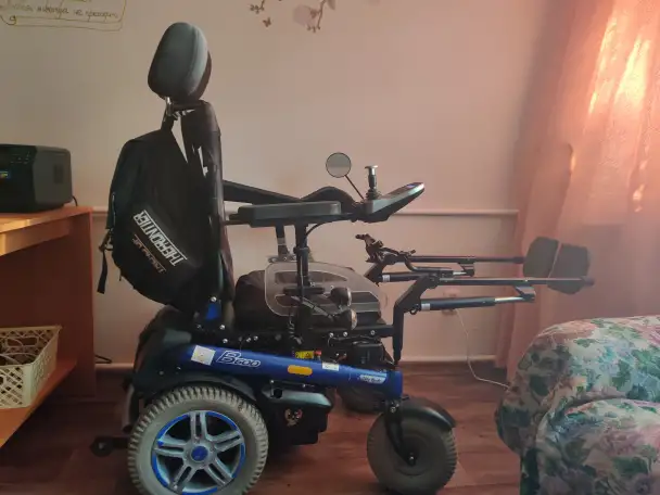 электрическая инвалидная коляска, фотография 1