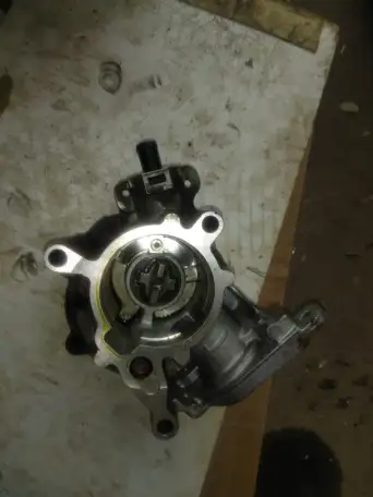 Вакуумный насос  VAG, Audi, Skoda, фотография 1