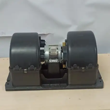 Моторчик отопителя c крыльчатками и корпусом VOLVO FH12, FH16, FM9, FM12, фотография 4