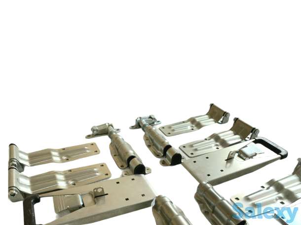 Комплект фурнитуры на задние ворота фургона с рукояткой 