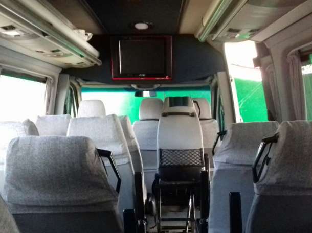 Пассажирские перевозки на комфортабельном микроавтобусе Mercedes, фотография 3