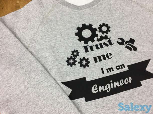 Толстовка с логотипом, фотография 1