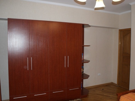 Продам 4-х комнатную квартиру в Алматы, Богенбайн батыра 187, фотография 7