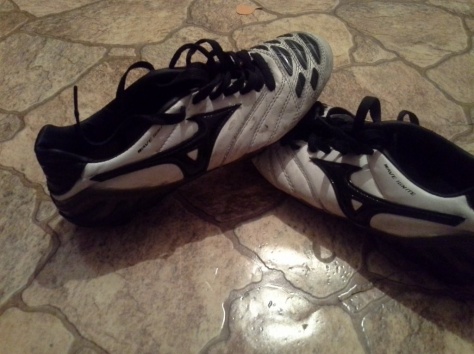 продам бутсы Mizuno 39 размер, фотография 1