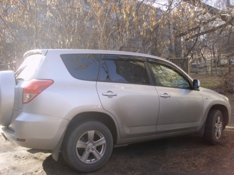 СРОЧНО продам Toyoata Rav4, 2006 г.в., фотография 1