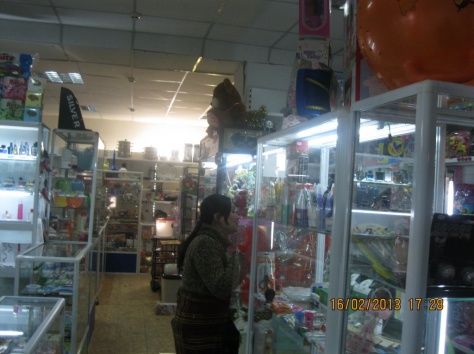 Сдам в аренду магазин, Ш.Кудайберды улы 40, фотография 1