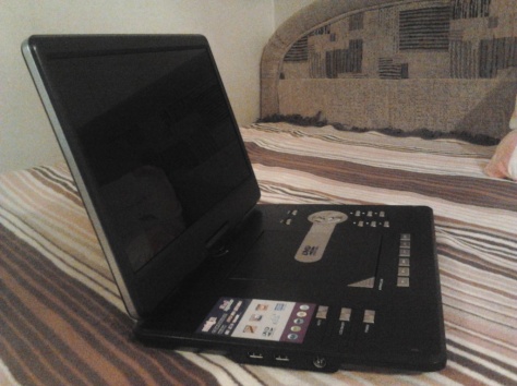 Продам портативный dvd-плеер , фотография 3