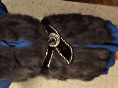 продам жакет меховой лиса-20000тг,искусственный мех-10000тг, фотография 2